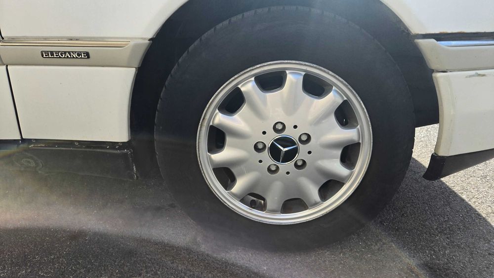 Jantes Originais Mercedes Clássico 15" com 4 pneus 195/65R15" bom piso
