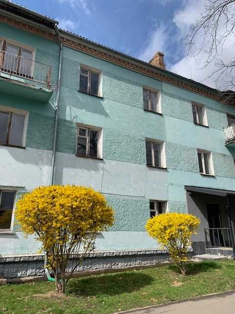 Нежитлові приміщення 458,5 м2, Нововолинськ, вулиця Героїв ЗСУ, 10