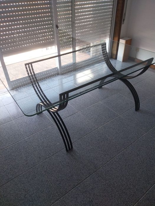Vendo mesa de ferro