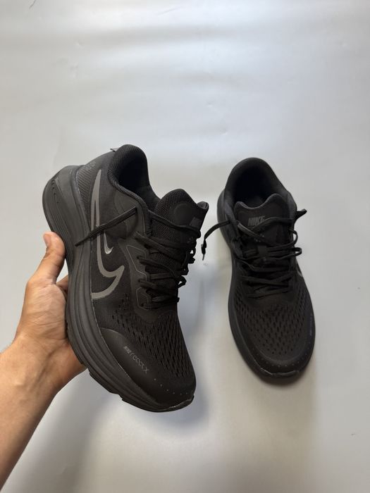 NKE - Air Alpha Zoom Runners