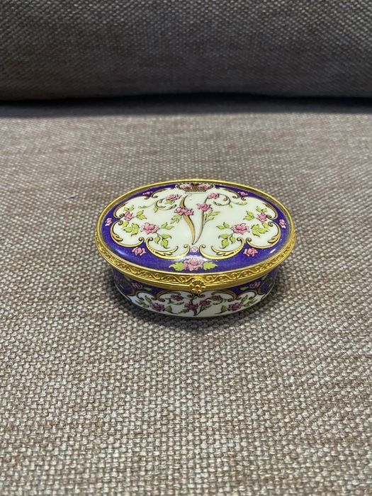 Шкатулка мини для украшений The Royal Collection “Queen Victoria”