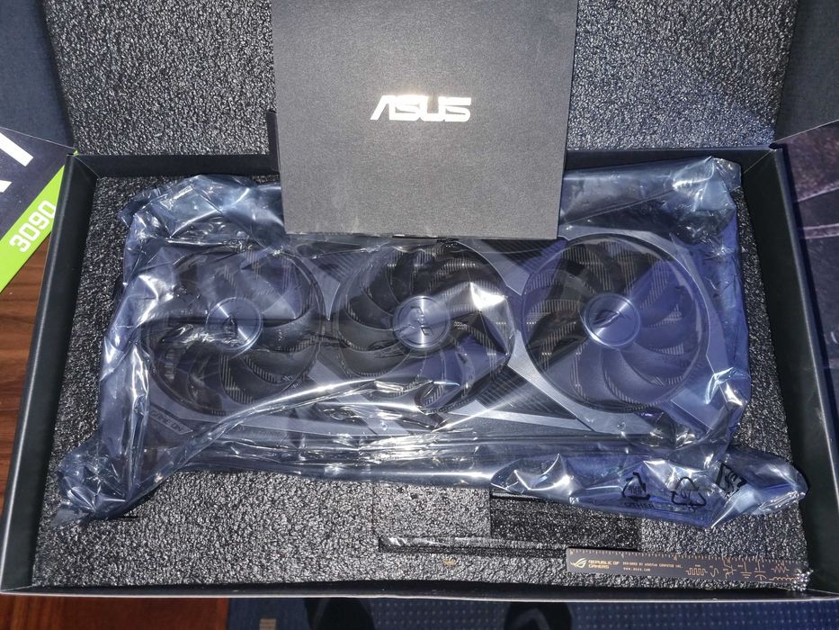 ASUS ROG Strix GeForce RTX 3090 OC 24GB GDDR6X