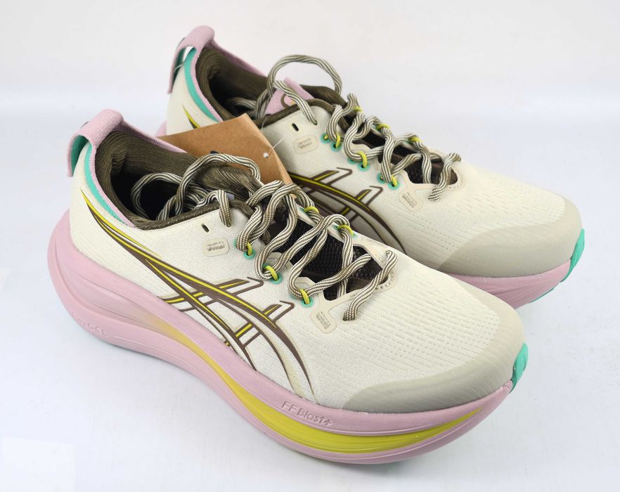 Asics Buty do biegania Gel-Nimbus 28 Tr 1012B981-020 roz. 40,5