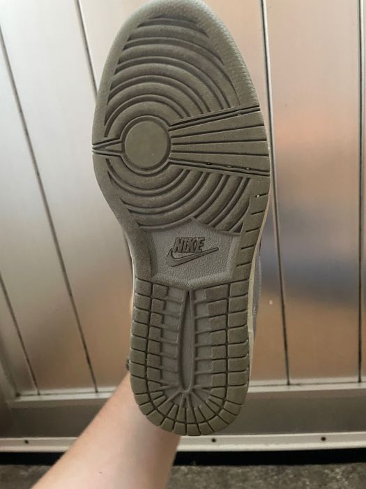 Sapatilhas em estilo bota, marca Nike