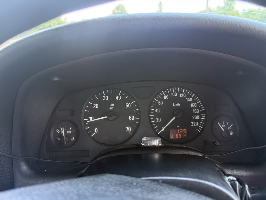 Продам Opel Astra 1.6 (газ/бензин)