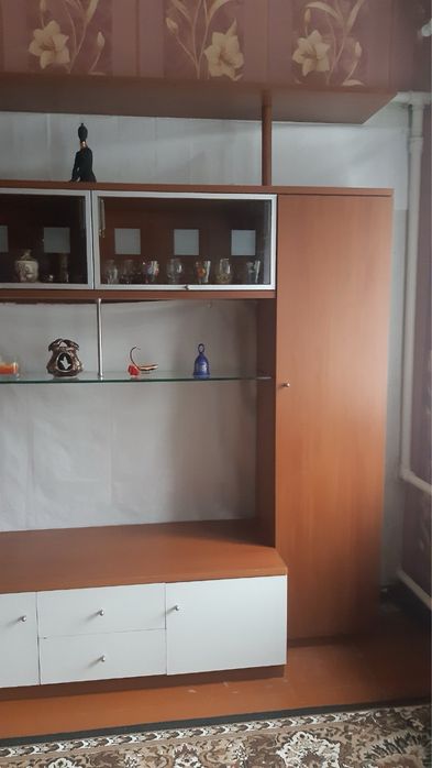 Стенка в гостиную