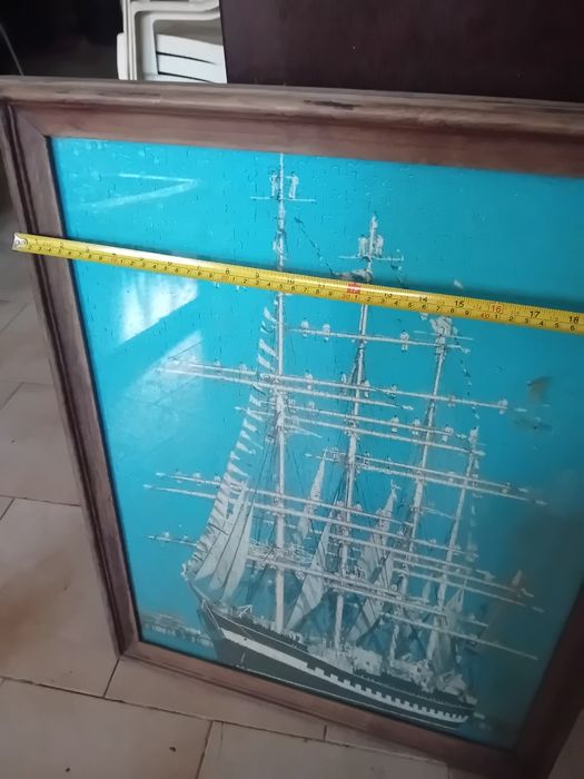 Quadro antigo decorativo montado a puzzle Para restauro