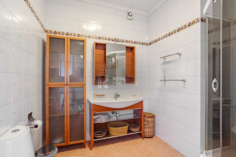 Продаж Квартира 5кім. 325м2 вул. Софіївська Дворівнева Газ Метро