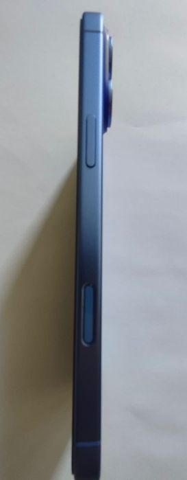 iPhone 16 plus niebieski