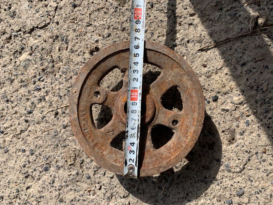 Шківи привідні різні