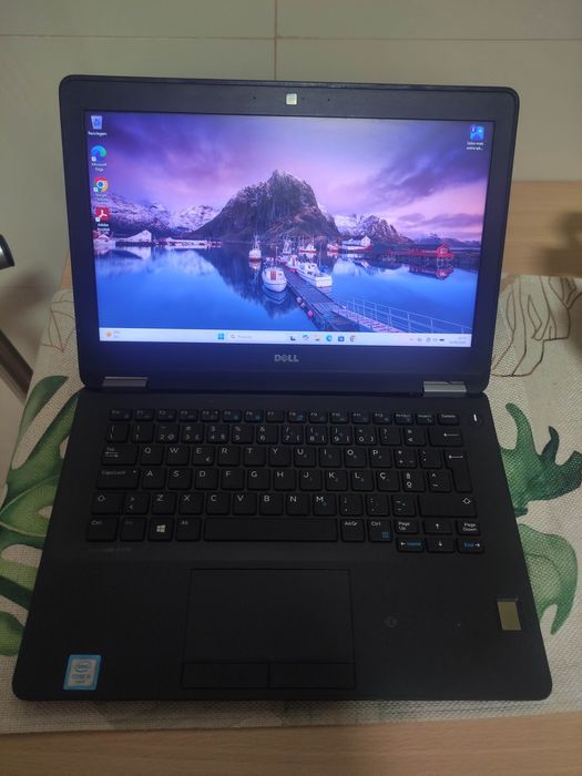 Portátil Dell Latitude E7270, em excelente estado