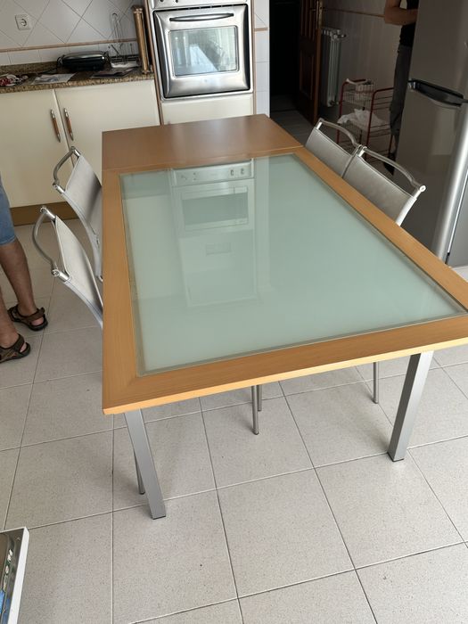 Mesa de Cozinha/Jantar Extensível com 4 Cadeiras