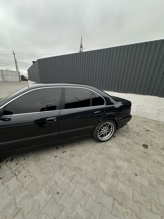 Продам BMW e39 M52