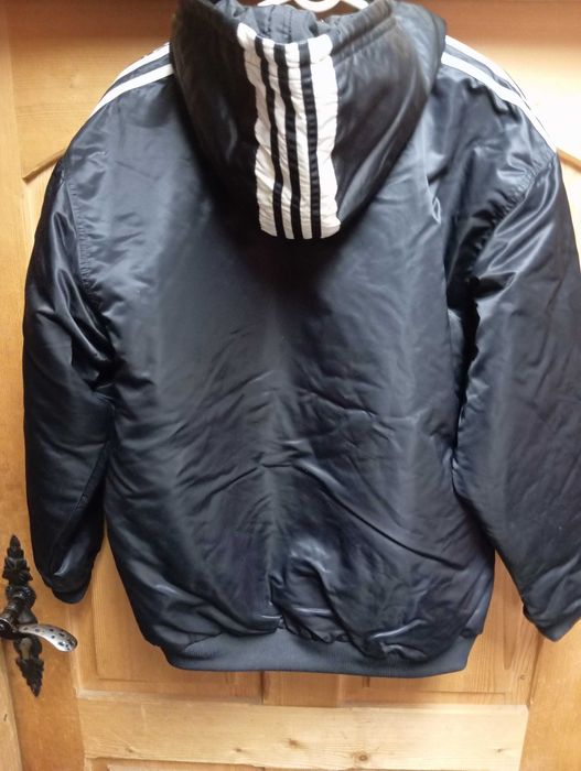 Kurtka adidas czarna z kapturem