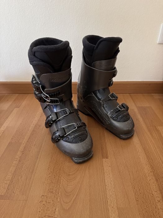 Botas de ski com uso 310 mm