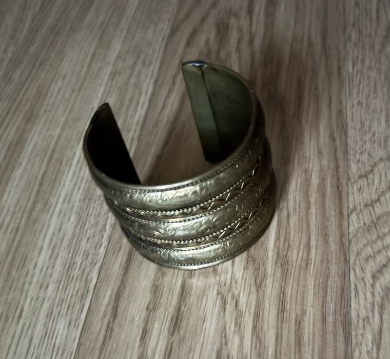 Прикраси жіночі біжутерія