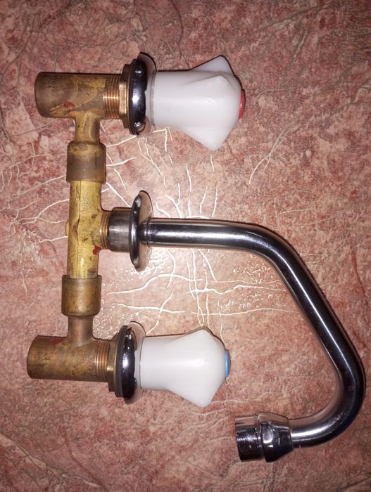 Продам латунный смеситель СССР.