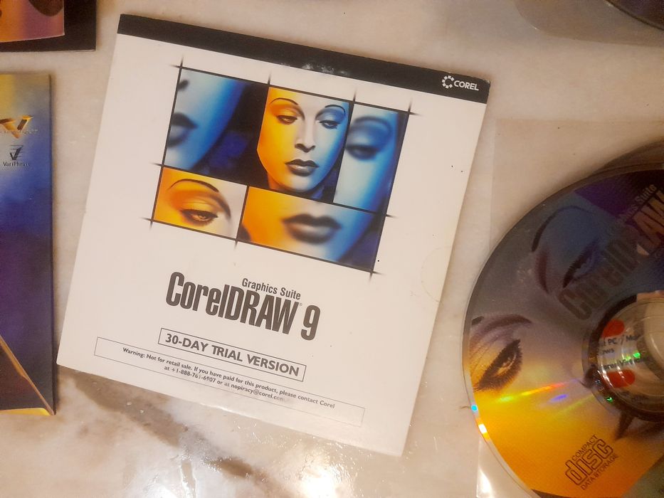 Conjunto de Cds Rom Informática/Roland/Outros
