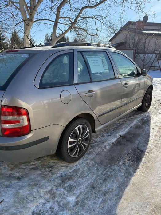 Sprzedam samochód skoda Fabia