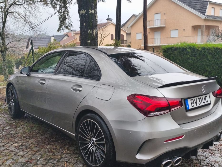 Mercedes A250e amg como NOVO