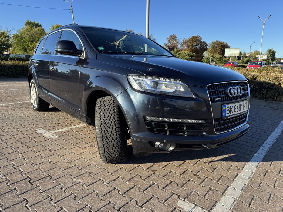 Продам Ауди Q74L 3.0 тді