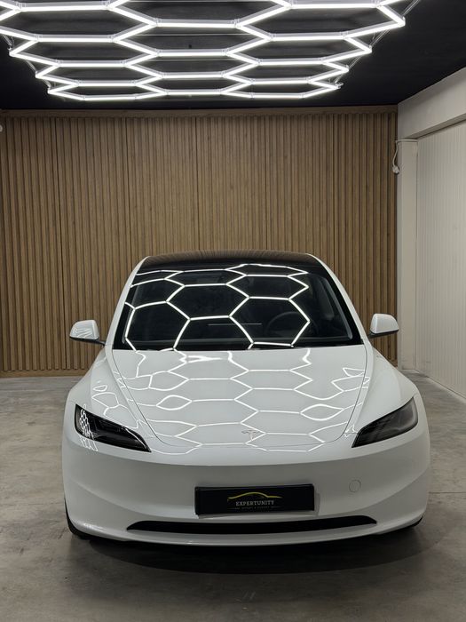 Tesla Model 3 Sr Highland