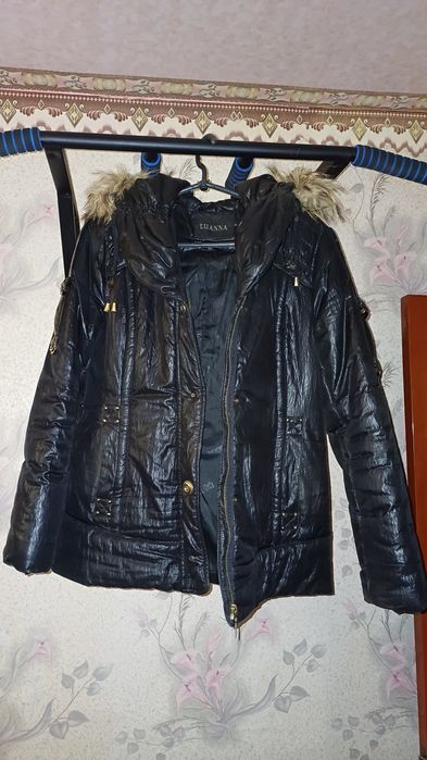 Курточка женская продам