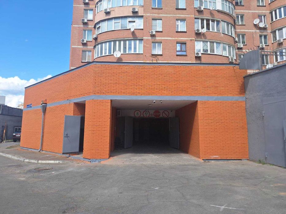 Продам 3-кімнатну квартиру по вул. Срібнокільскій 14-А, Позняки.
