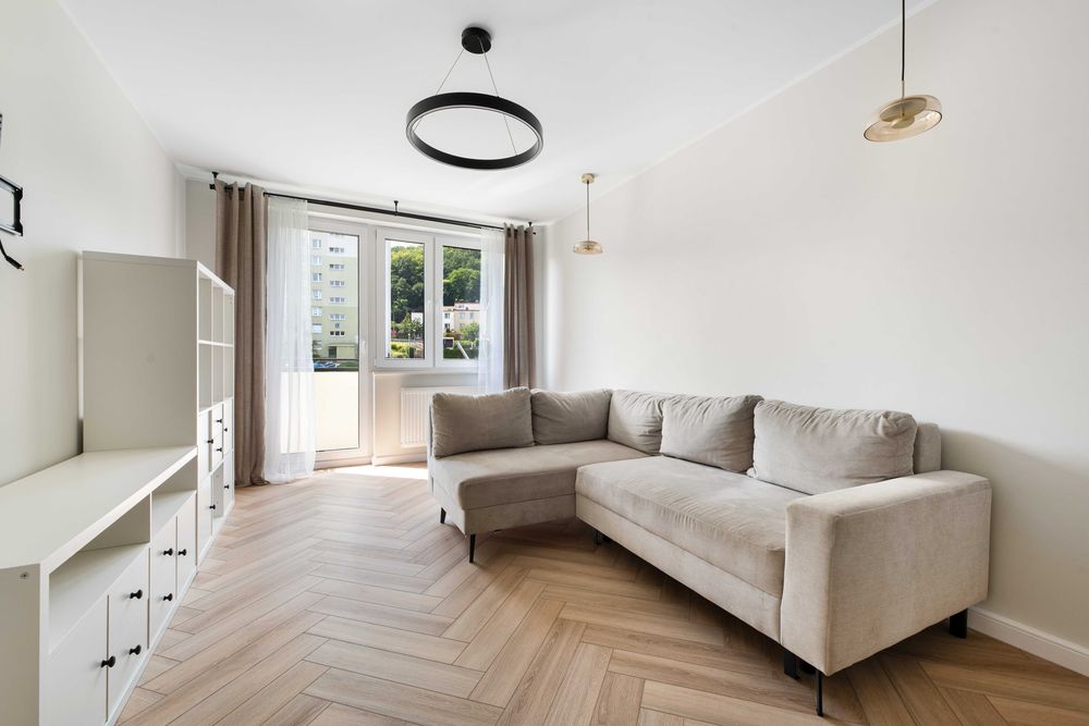 Po remoncie, 2 pokoje, Chylonia, Balkon!