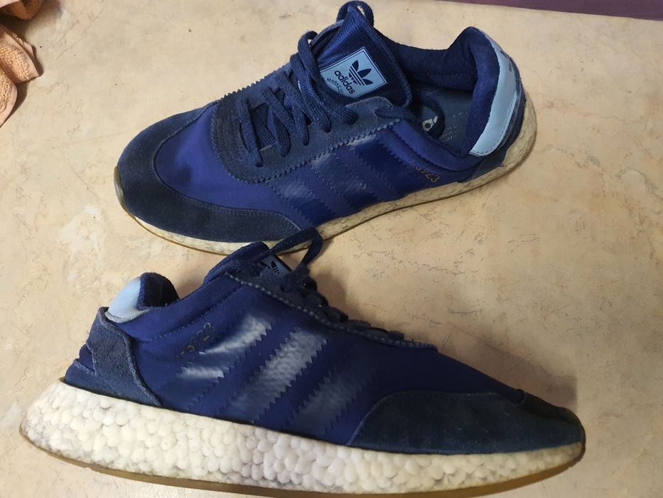 Adidas granatowe
