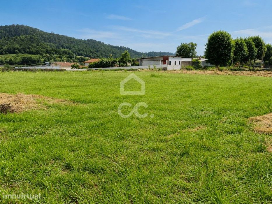 Terreno para construção com 5.076m2 em Telhado