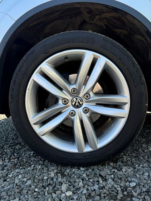 Диски з гумою колеса R20 5x130 Audi Q7 Touareg Cayenne