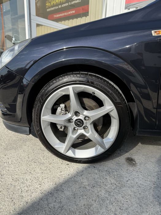 Opel Astra 1.9 GTC