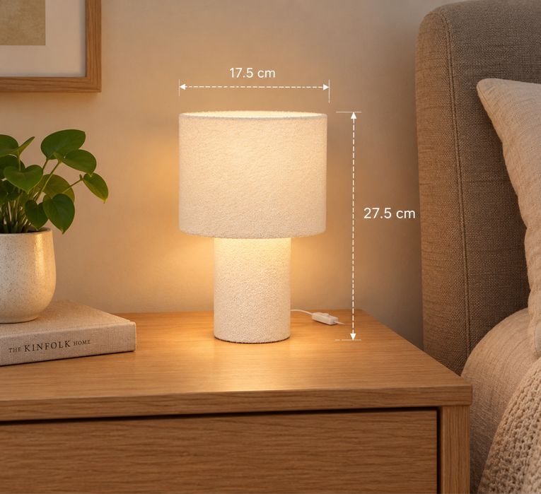 Candeeiros de mesa - 15€  Entrega em mãos e envio disponíveis para estes artigos   Últimas unidades disponíveis