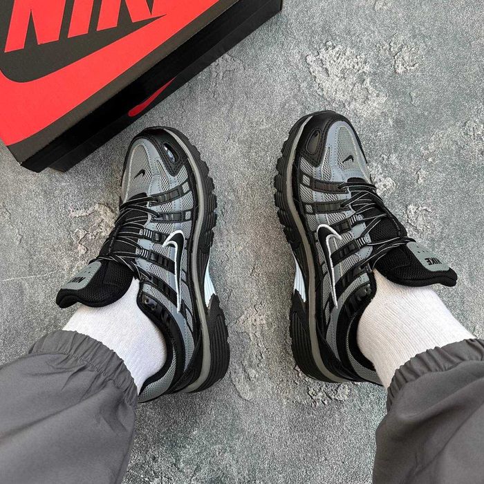 Чоловічі кросівки Nike P-6000 сірі спортивне взуття демісезонні