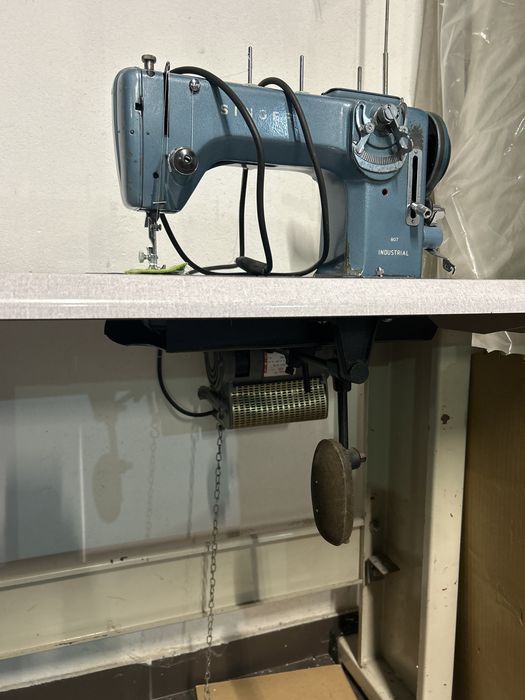 Maquina costura Singer 807 industrial