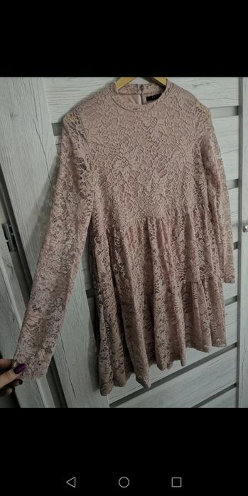 Sukienka koronkowa