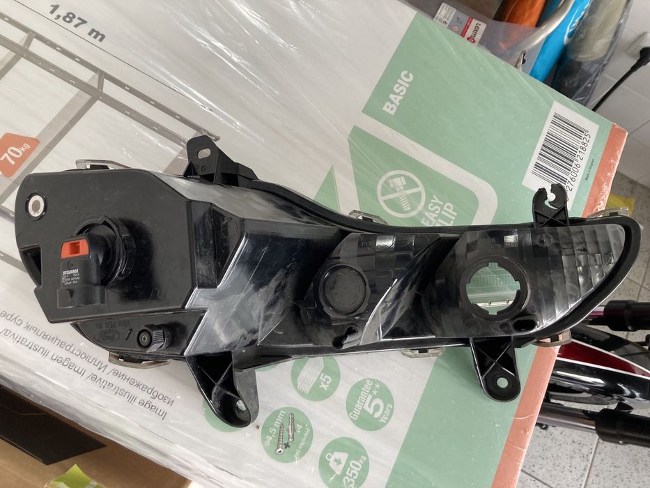 Farol Nevoeiro Ford Kuga (2016)