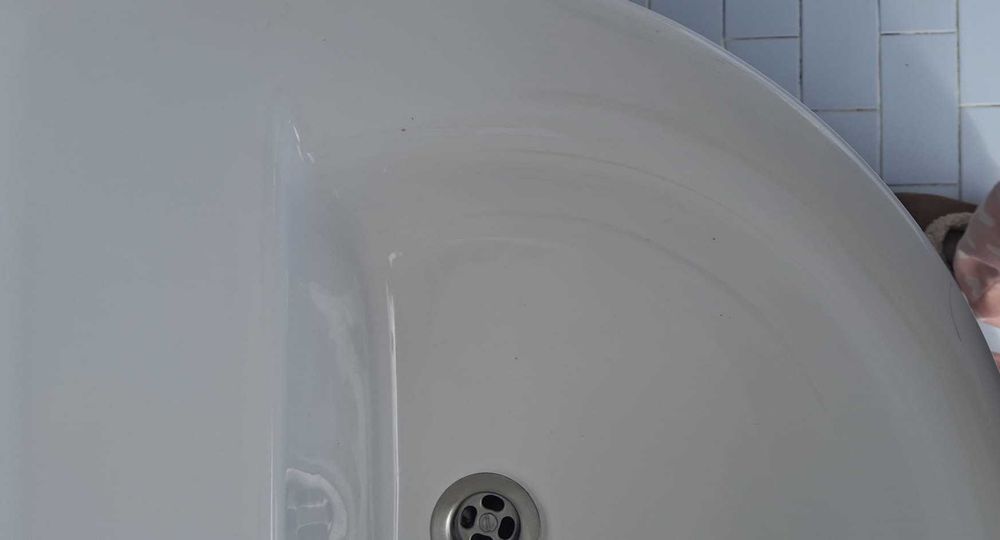 Lavatórios com coluna447312292259440644