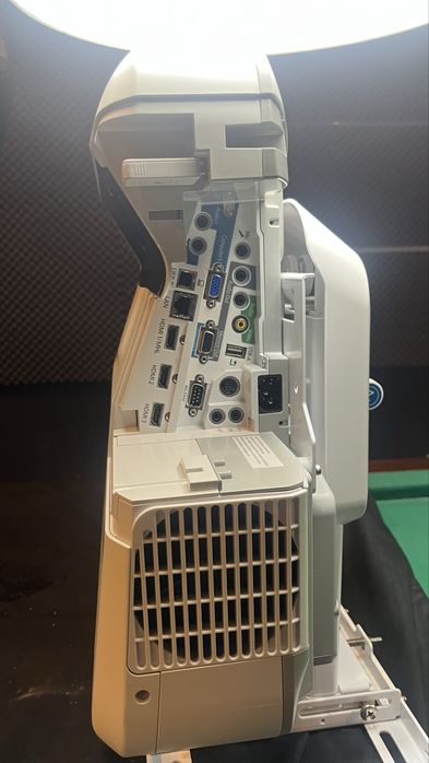 Projetor Vídeo Epson EB-680Wi