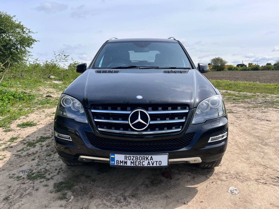 Передний бампер Mercedes ML W164 Рестайл C197 Передній бампер МЛ 164