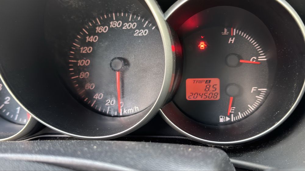 Mazda 3 1,6 benzyna