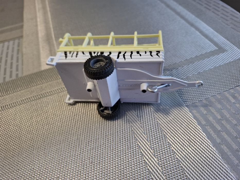 Welly przyczepa skala 1:32