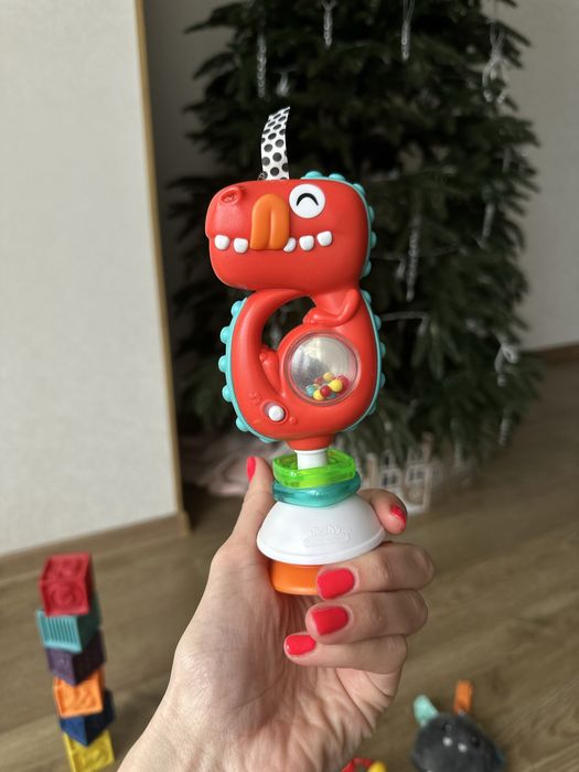 Іграшки для немовлят