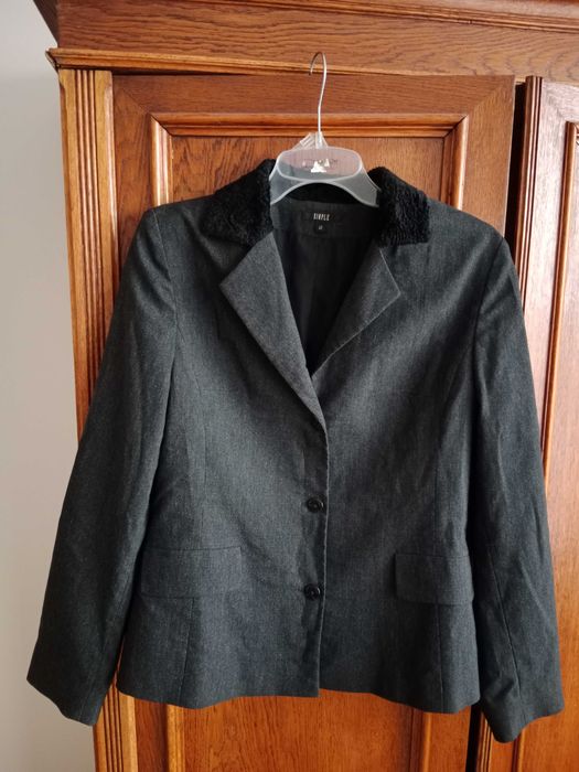 Żakiet damski L 40 Simple