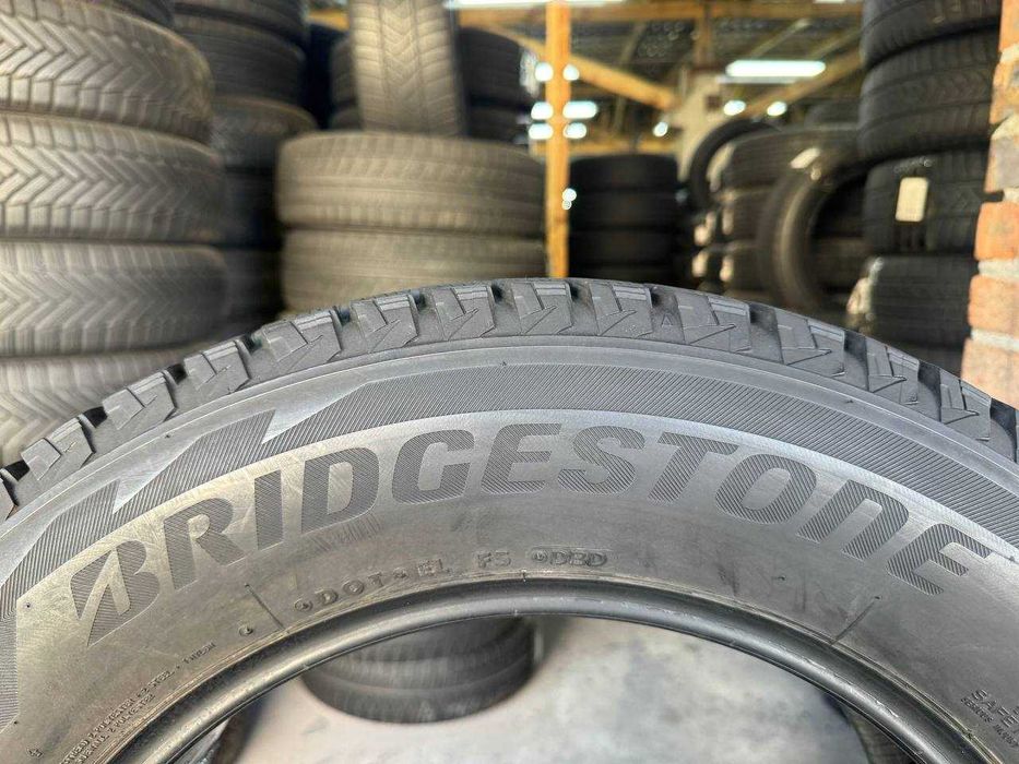 Шини зимові 225/65 R17 BRIDGESTONE BLIZZAK DM-V2 8mm