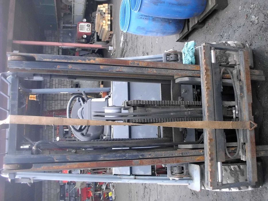 wózek widłowy toyota