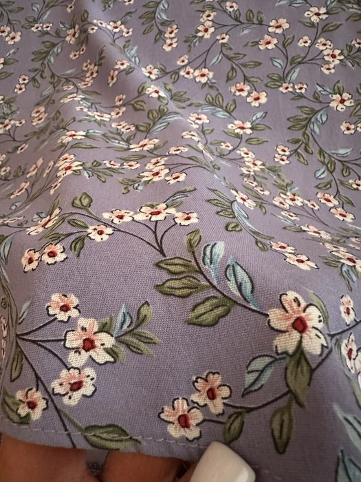 499 грн. Ніжна сукня з квітковим принтом. L-Xl