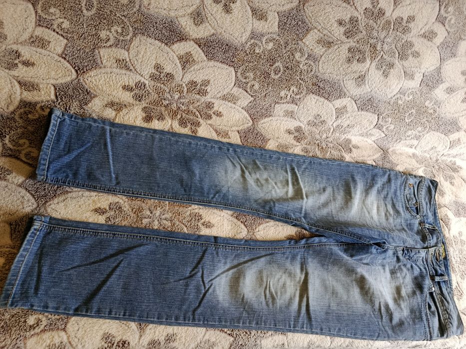 Джинсы для девушек