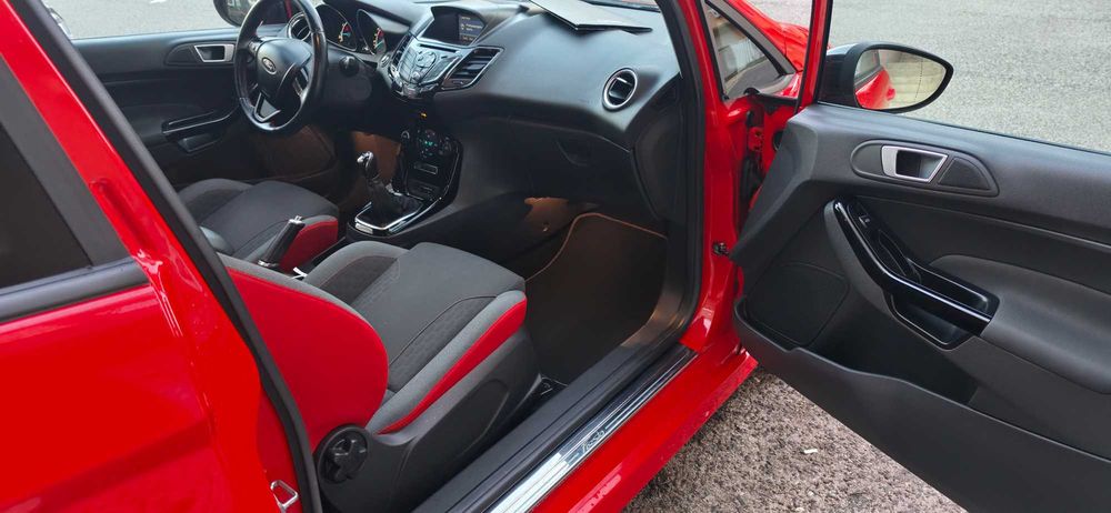 Ford Fiesta ST-Line 1.0 EcoBoost 140cv Red Edition